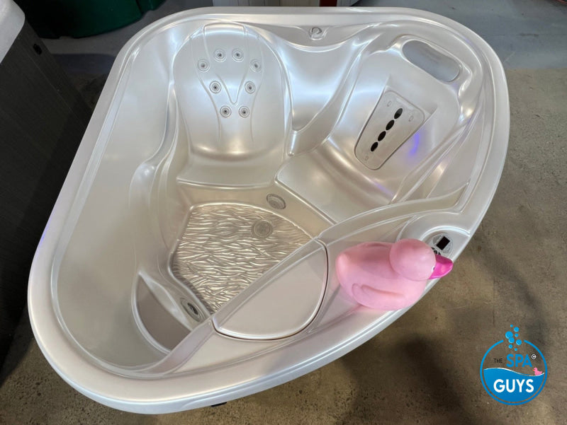 Hot Spring 2 Seater Portable Spa - Hotspot TX Triangle - Plug & Play
